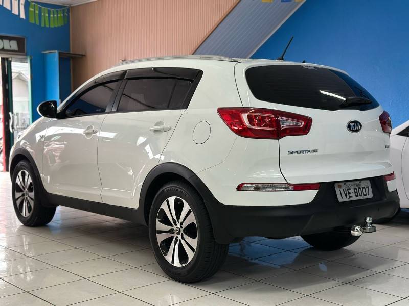 KIA MOTORS - SPORTAGE - 2014/2014 - Branca - R$ 70.900,00