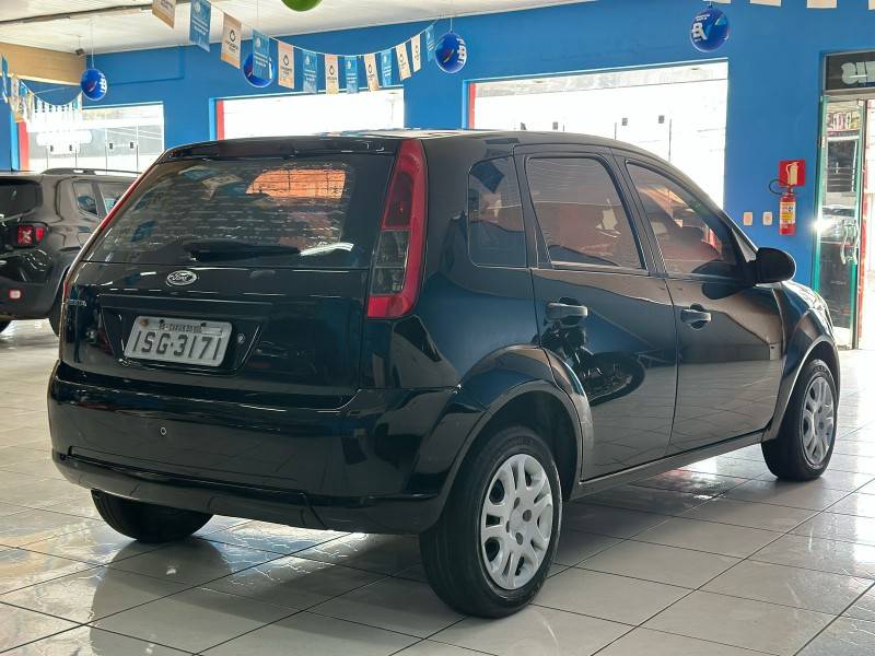 FORD - FIESTA - 2012/2012 - Preta - R$ 27.900,00