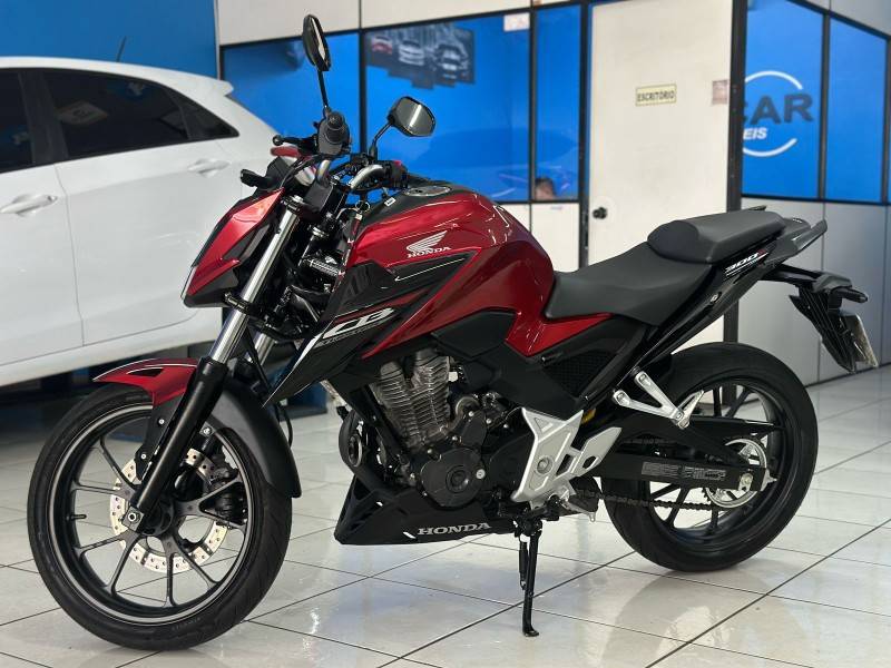 HONDA - CB 300F TWISTER - 2025/2025 - Vermelha - R$ 27.900,00