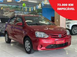 TOYOTA - ETIOS - 2015/2015 - Vermelha - R$ 46.900,00