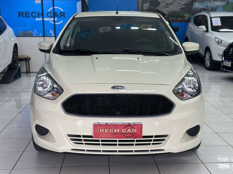 FORD - KA - 2015/2015 - Branca - R$ 39.000,00