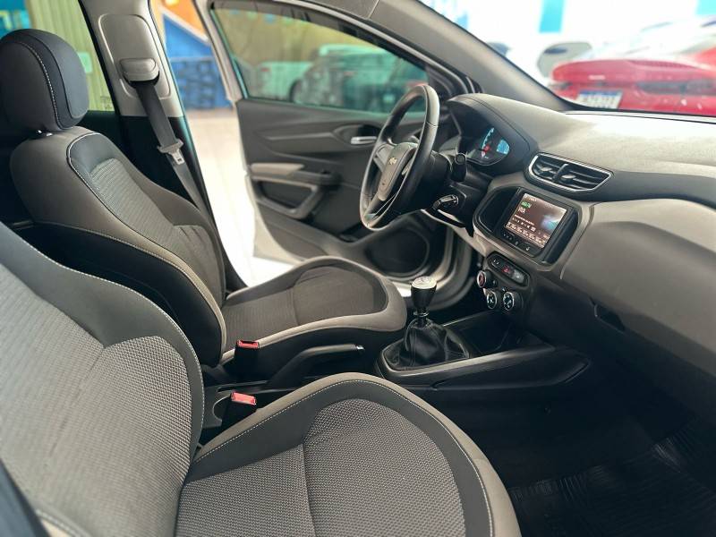 CHEVROLET - PRISMA - 2014/2014 - Prata - R$ 47.900,00