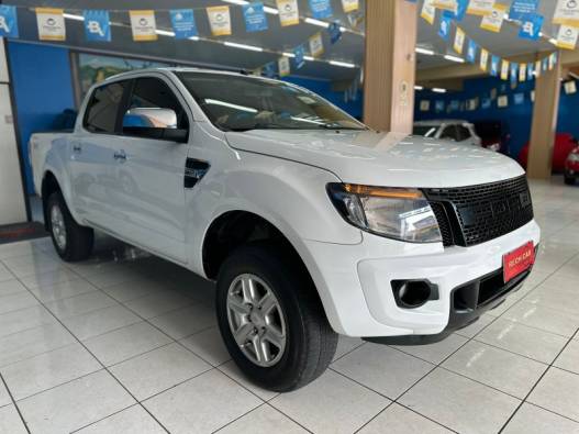 FORD - RANGER - 2014/2014 - Branca - R$ 104.900,00