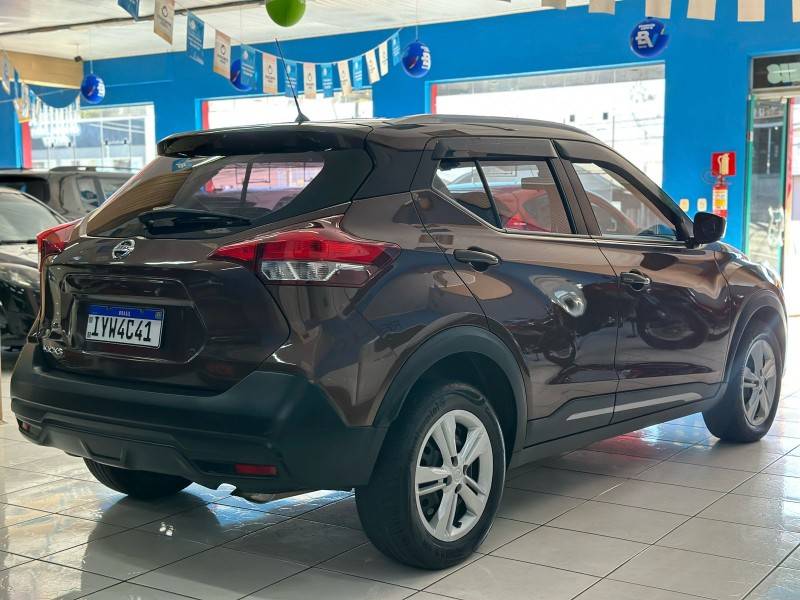 NISSAN - KICKS - 2019/2019 - Marrom - R$ 76.900,00
