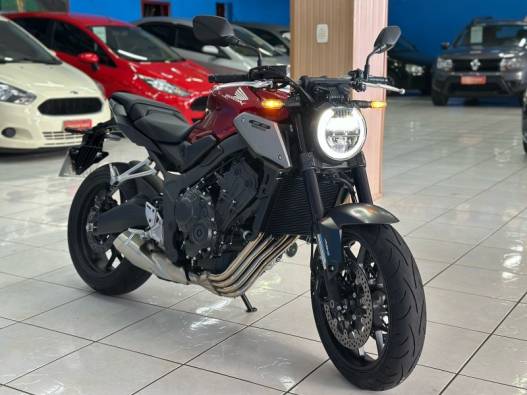 HONDA - CB 650R - 2024/2024 - Vermelha - R$ 57.900,00